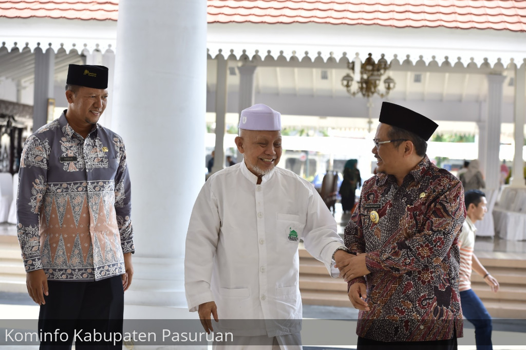 KH Muzakki Birrul Alim Wafat. Pj Bupati Pasuruan, Andriyanto Kenang Almarhum Kiyai Alim, Rendah Hati dan Teduh