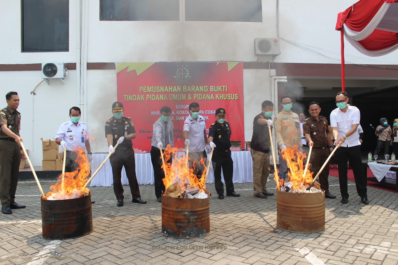 Gambar berita