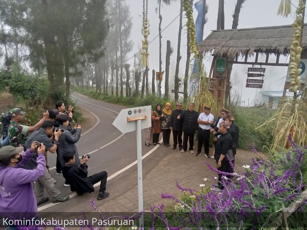 Desa Wisata Edelweiss di Wonokitri Dikunjungi Tim Penilai ADWI 2023
