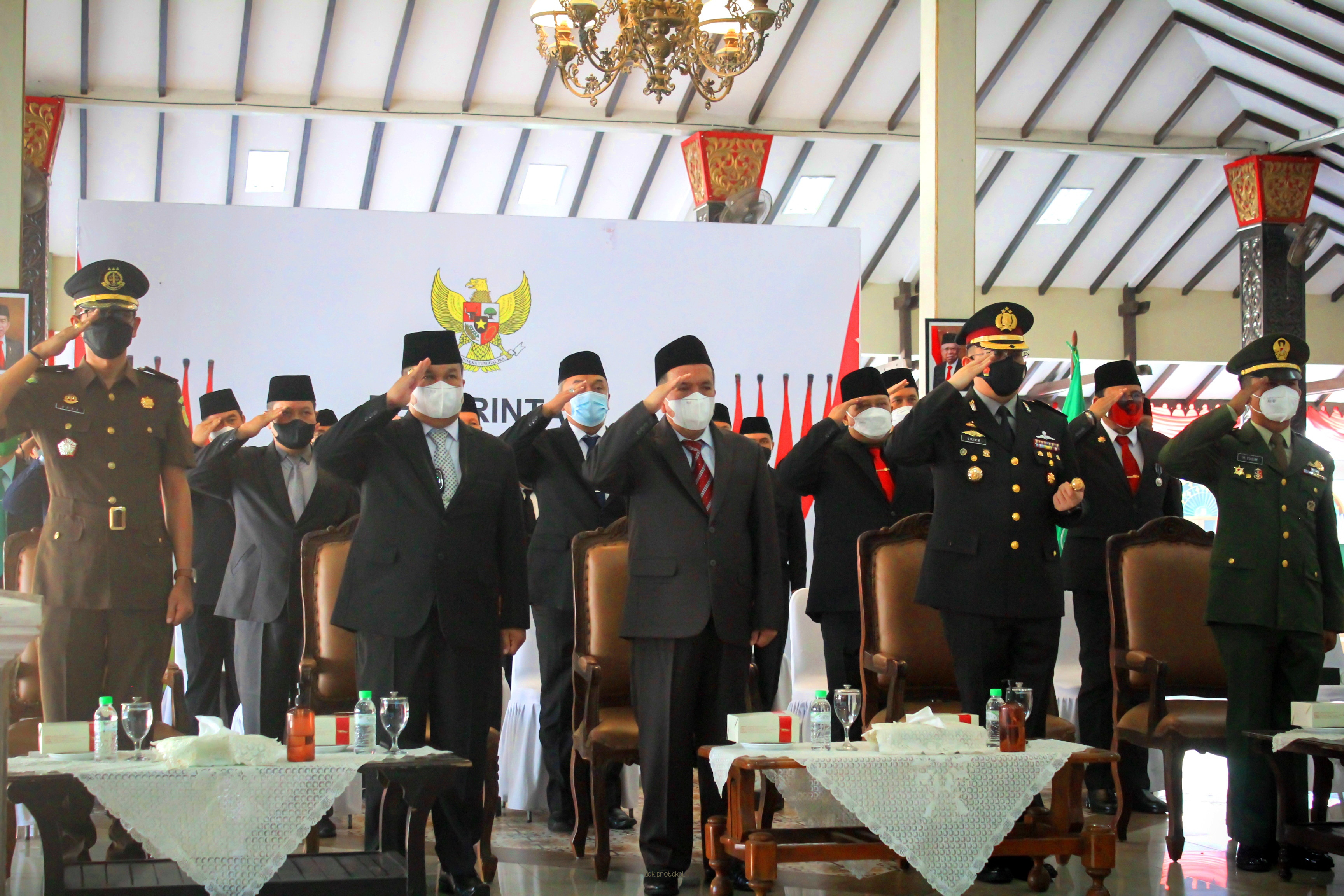 Gambar berita
