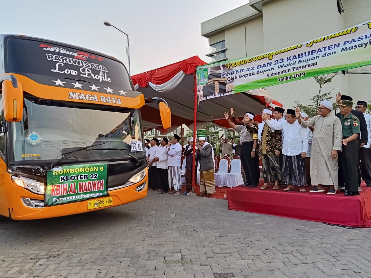 890 CJH Kabupaten Pasuruan Kloter Awal, Berangkat Haji