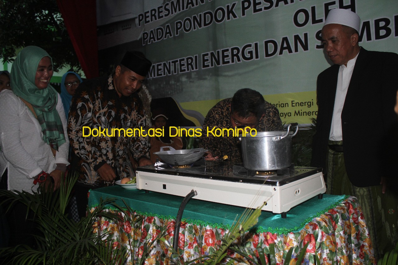 Menteri ESDM, Ignasius Jonan Resmikan Instalasi Biogas Skala Komunal di Pasuruan
