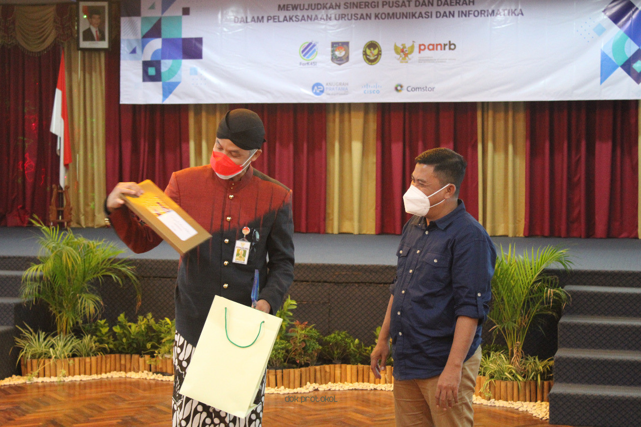Gambar berita