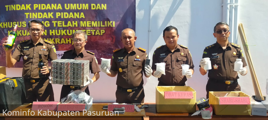 Kejari Kabupaten Pasuruan Musnahkan Narkoba Hingga Petasan dan Miras