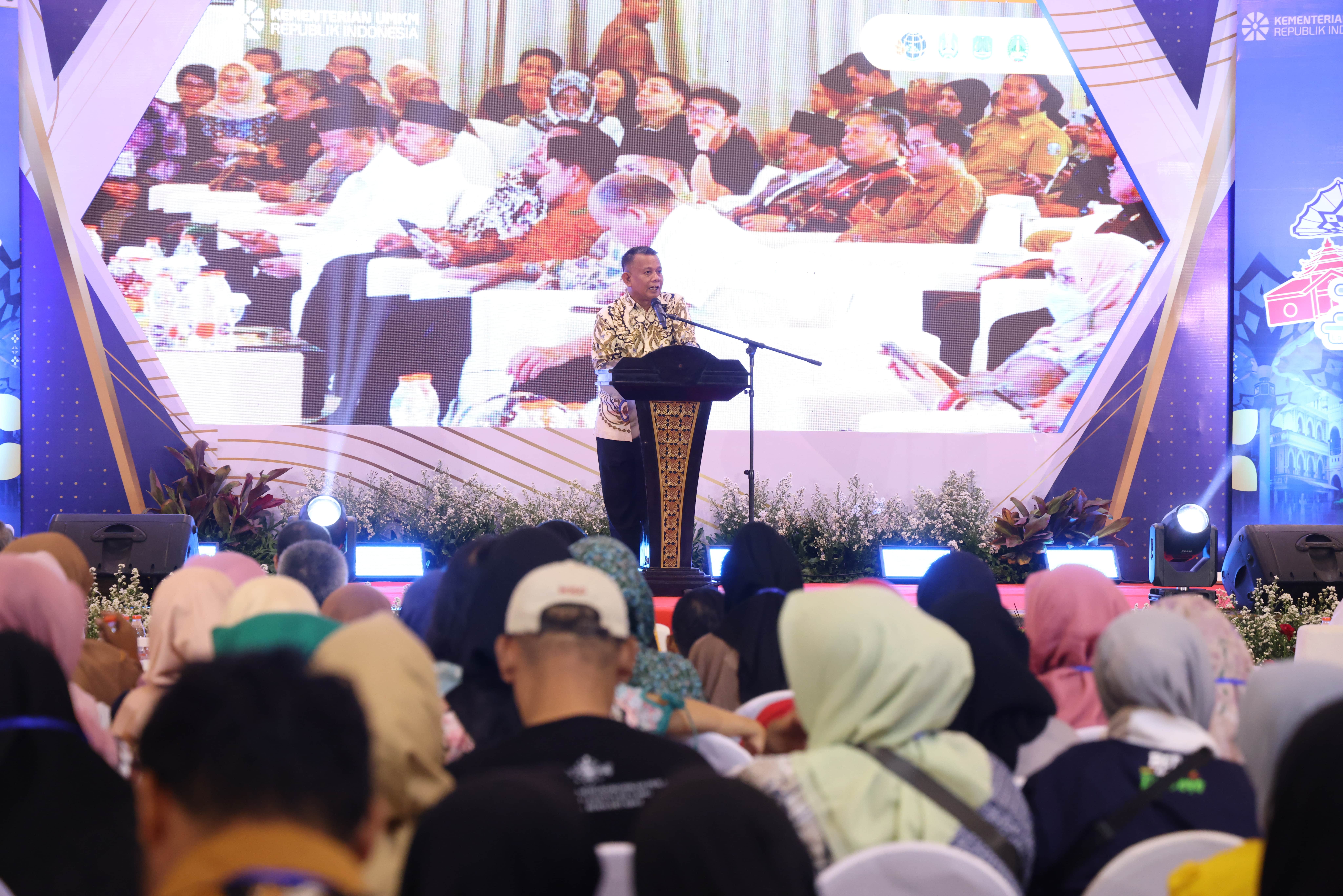 Sampul untuk Wamen UMKM RI Hadiri Roadshow Lokamodal di Taman Candra Wilwatikta
