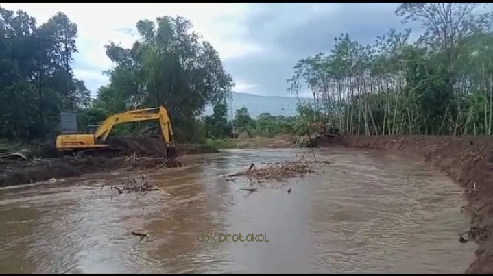 Gambar berita