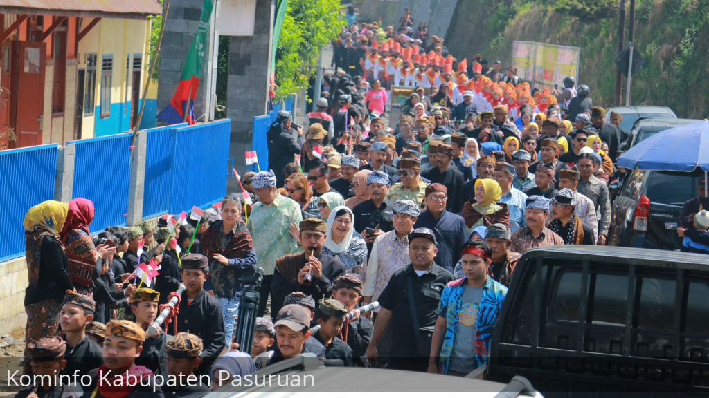 Pj Bupati Nurkholis Minta Gemah Rempah Loh Jinawi Brang Kulon Terus Dilanjutkan Demi Kelestarian Budaya Lokal