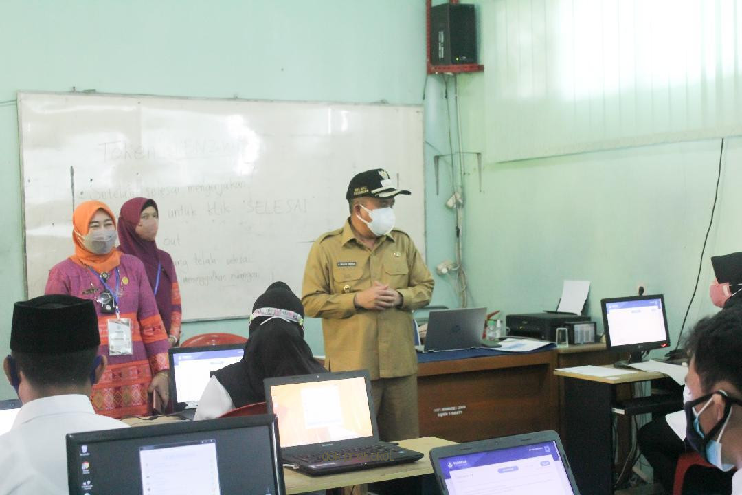 Gambar berita