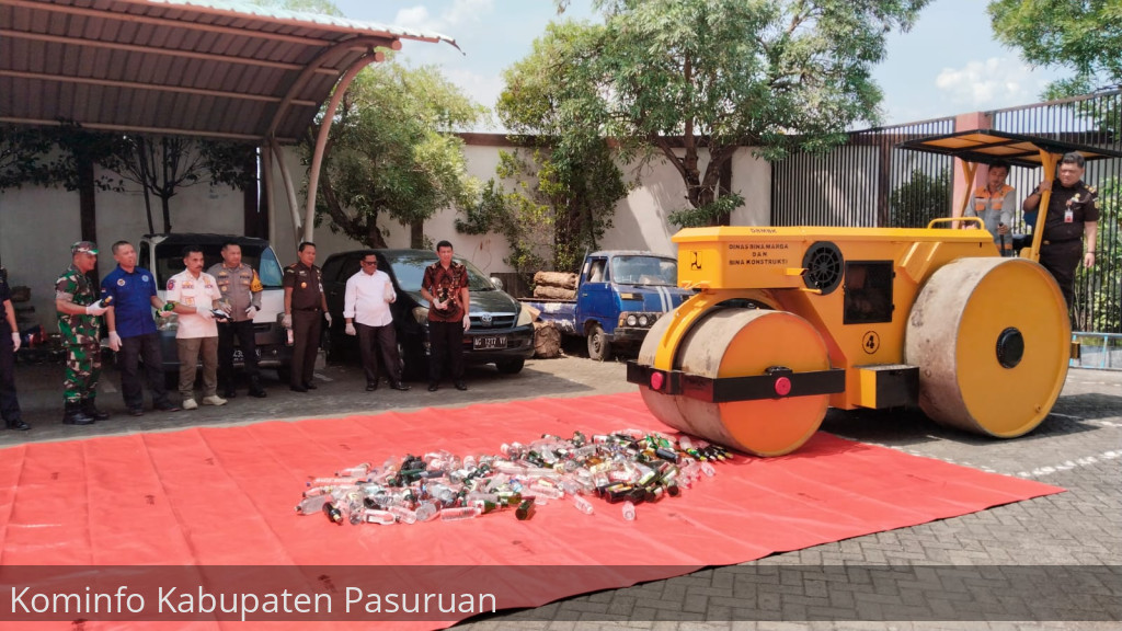 Kejari Kabupaten Pasuruan Musnahkan BB 186 Perkara Pidana Umum dan Khusus Semester II