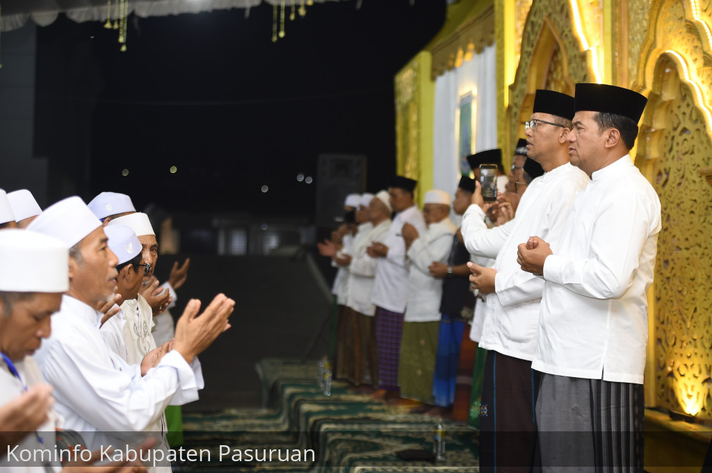 Pj Bupati Nurkholis Titip Doa Para Ulama Agar Pilkada Serentak Lancar dan Aman