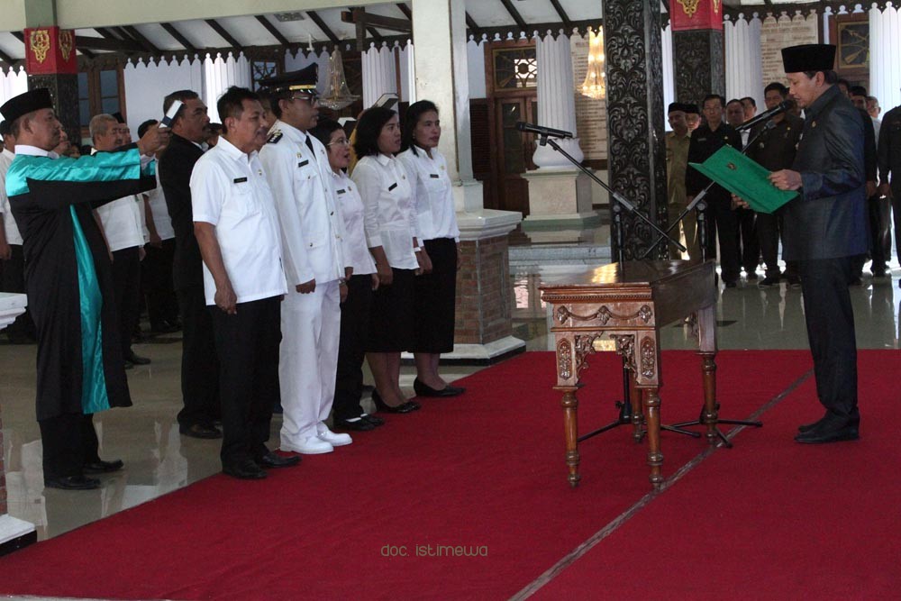 Bupati Irsyad Yusuf Lantik 333 Pejabat, Mulai Eselon II Hingga Kepala UPT Puskesmas