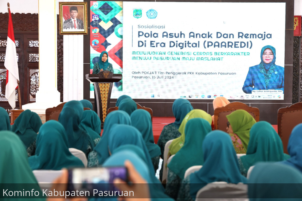 Pj Ketua TP PKK Kabupaten Pasuruan, Ny luhur Andriyanto Ajak Pelajar dan Santri Jadi Duta Anti Bullying