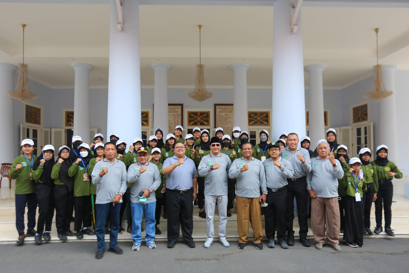 Bupati Irsyad Yusuf Berangkatkan Atlet dan Official POPDA dan PEPARPEDA Jatim 