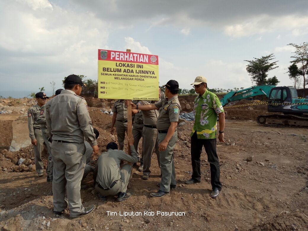 Illegal, Satpol PP Kabupaten Pasuruan Tutup Tambang Di Prigen