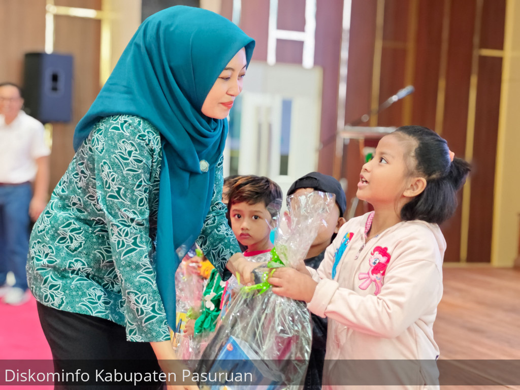 Bahagianya Ketua TP PKK Mela Rusdi Melihat Belasan Penderita Kaki Pengkor Dinyatakan Sembuh
