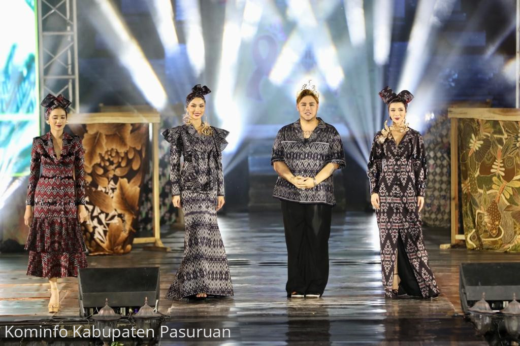 Ivan Gunawan, Andina Julie dan Nadio Tjoa Bikin Histeris Penonton East Java Fashion Harmony (EJFH) 2023