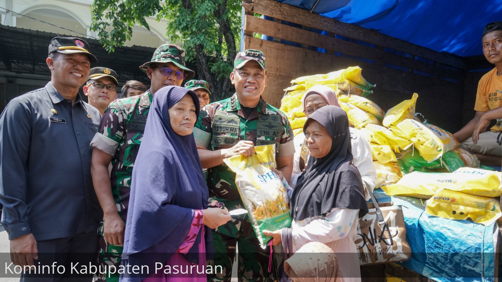 Pemkab Pasuruan Bersama Bulog dan TNI Gelar Pasar Murah Ramadhan 1445 H