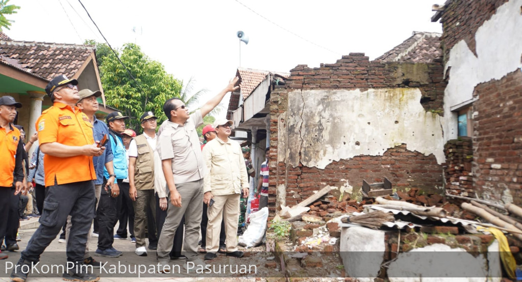 Tindaklanjuti Bencana Angin Puting Beliung Di Desa Sambisirah Kecamatan Wonorejo, Pj. Bupati Nurkholis: Pemkab Pasuruan Lakukan Assessment, Siap Rehab Rumah Roboh