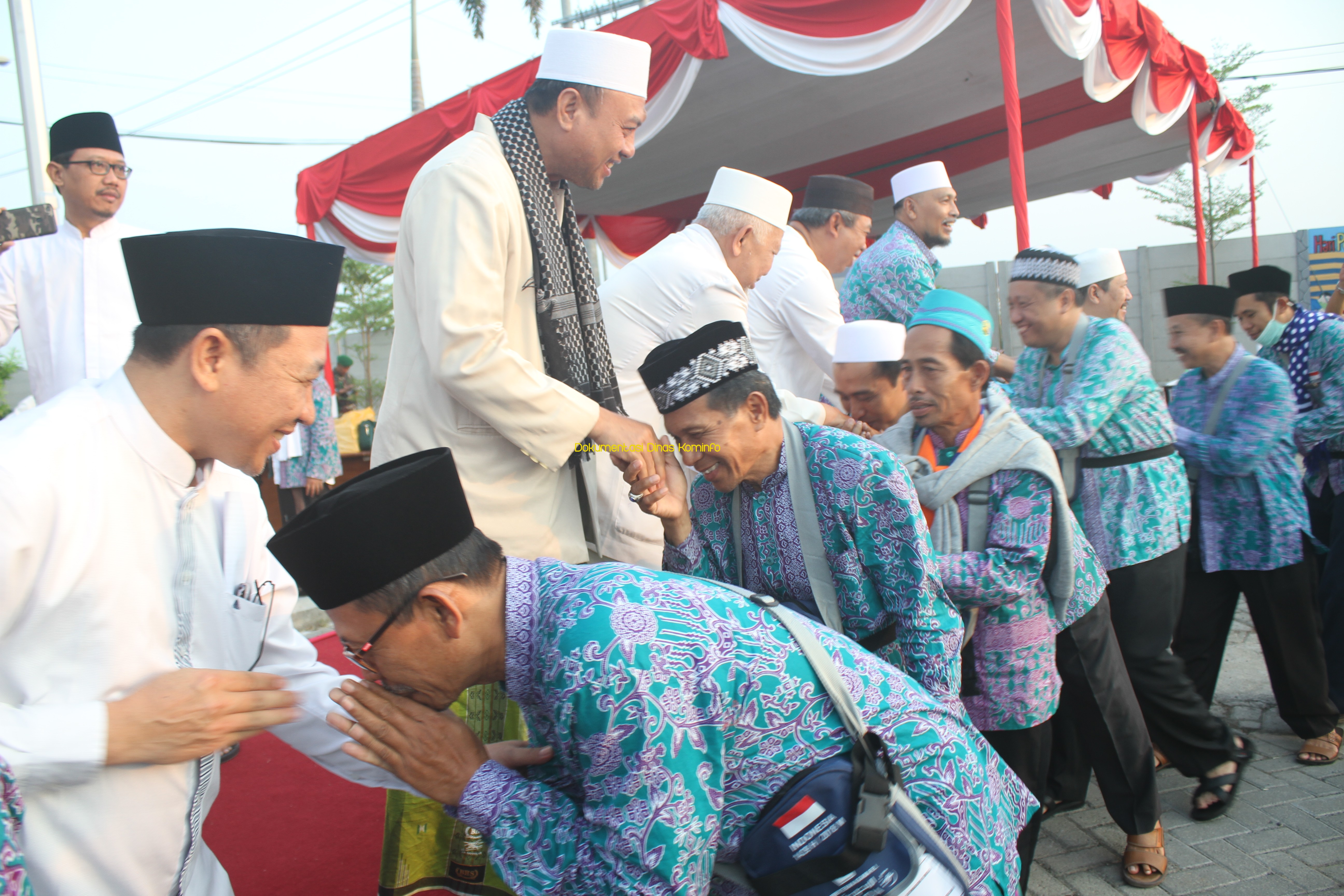 1143 CJH Kabupaten Pasuruan Berangkat Haji