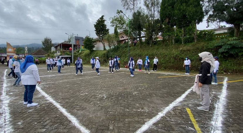 Sasar Masyarakat Tengger, KORMI Kabupaten Pasuruan Populerkan Bola Tembak Jadi Oltrad Paling Menyenangkan