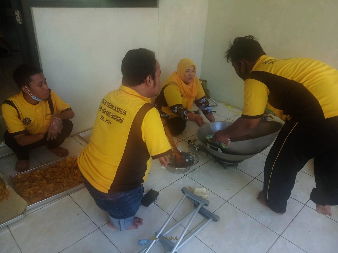 UPT LKD Kabupaten Pasuruan Latih Puluhan Penyandang Disabilitas Membuat Kue dan Menjahit