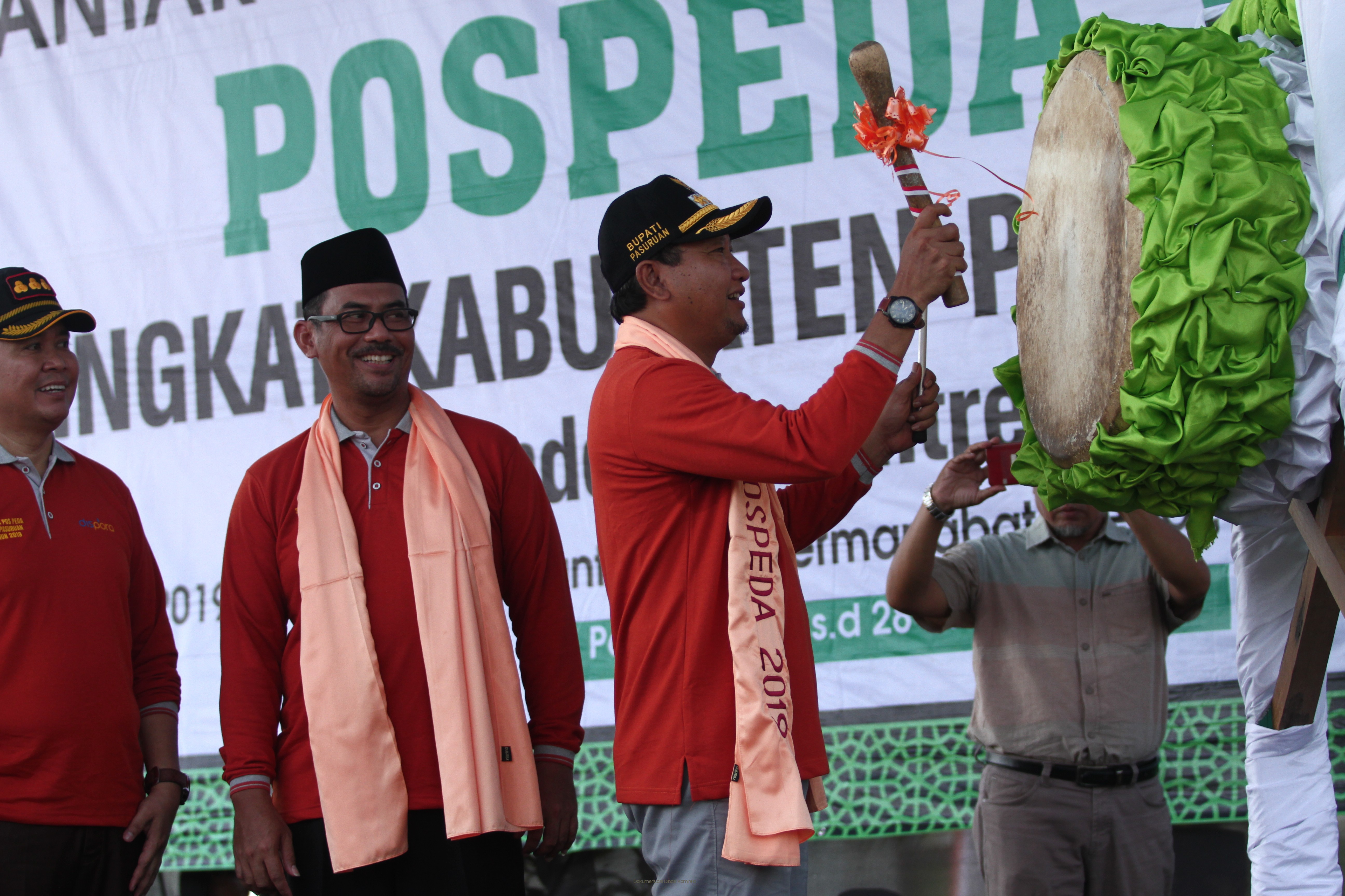 Disambut Ribuan Santri, Bupati Irsyad Yusuf Resmikan Pembukaan Pospeda ke VIII