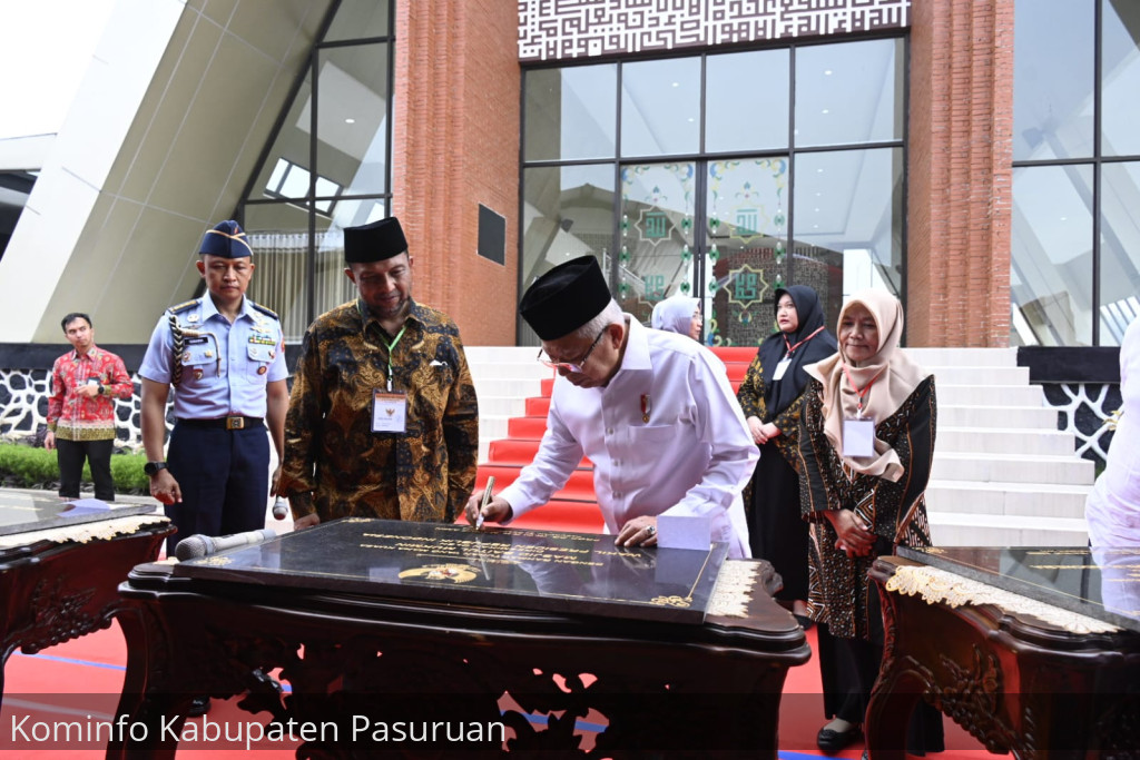 Wapres Makruf Amin Resmikan 4 Masjid di Rest Area Tol Pasuruan
