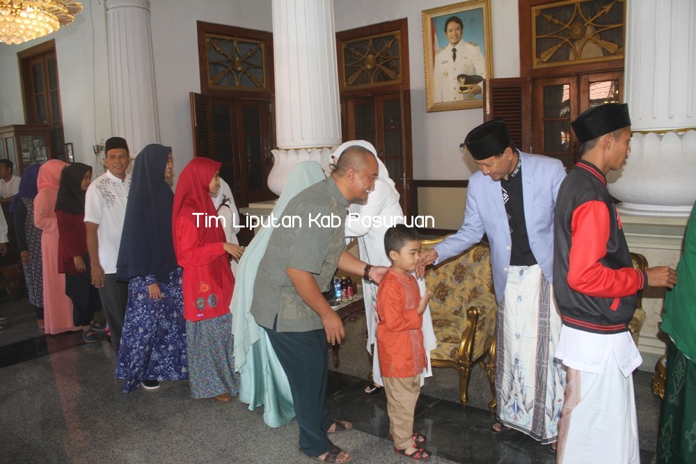 Hari Raya Idul Fitri 1438 H, Bupati Irsyad dan Wabup Gagah Gelar Open House