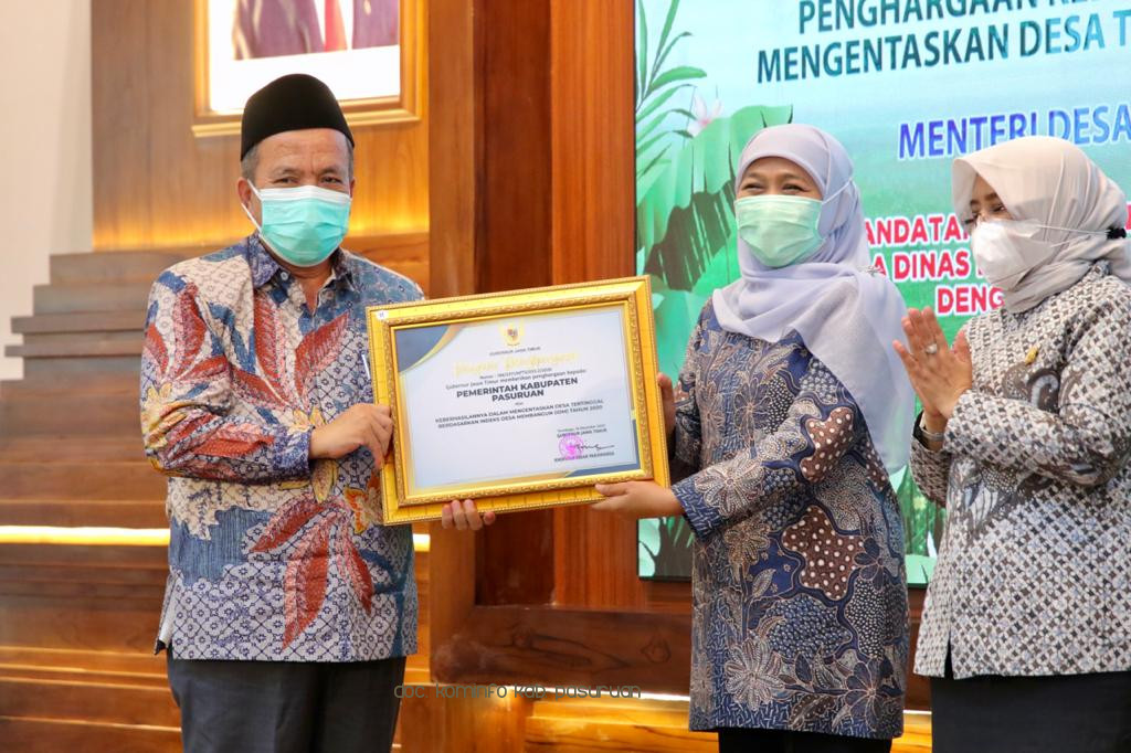 Bupati Irsyad Yusuf Raih Penghargaan Pengentasan Desa Tertinggal