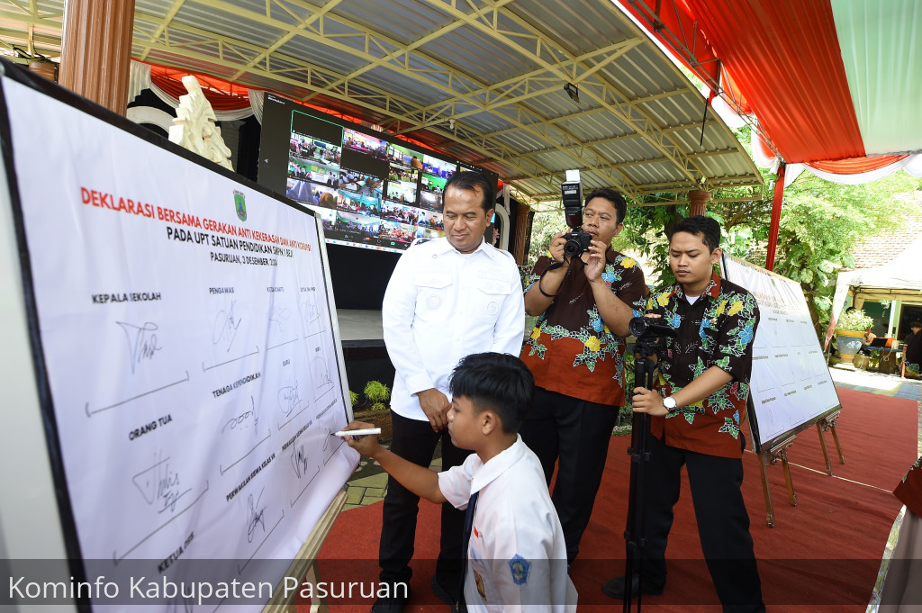 Satuan Pendidikan se-Kabupaten Pasuruan Kompak Deklarasi Anti Kekerasan