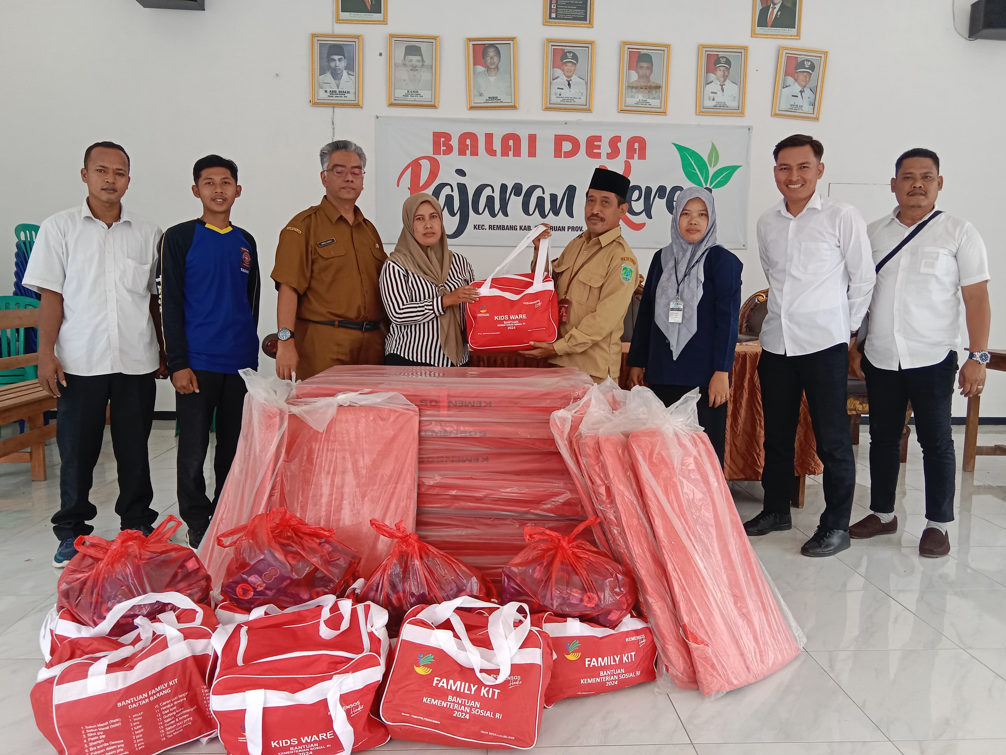 Dinsos Kabupaten Pasuruan Salurkan Logistik Korban Terdampak Angin Kencang