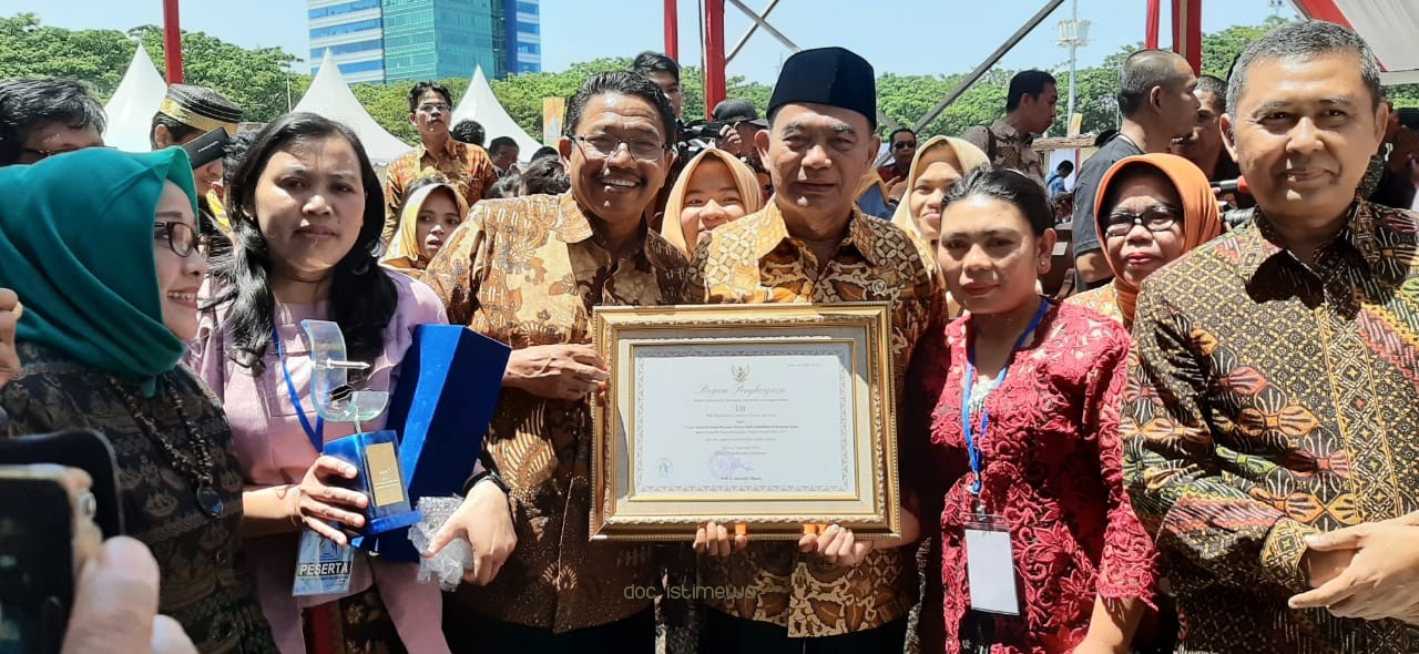 Lilin, Warga Buta Huruf asal Kabupaten Pasuruan, Juara Nasional Lomba Keberaksaraan Peserta Didik Keaksaraan Dasar