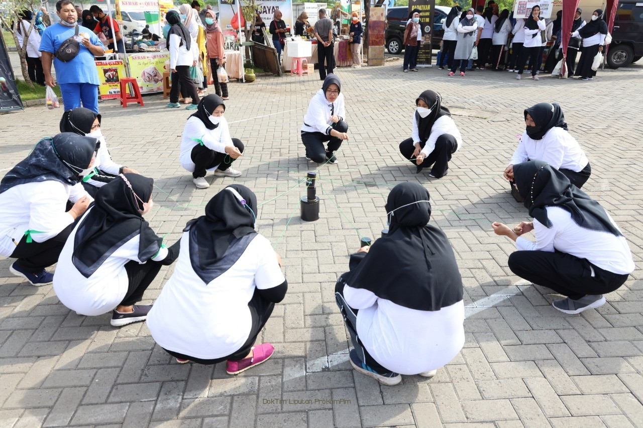 Peringati Hari Ibu, PERWOSI dan KORMI Kabupaten Pasuruan Gelar Olahraga Bersama
