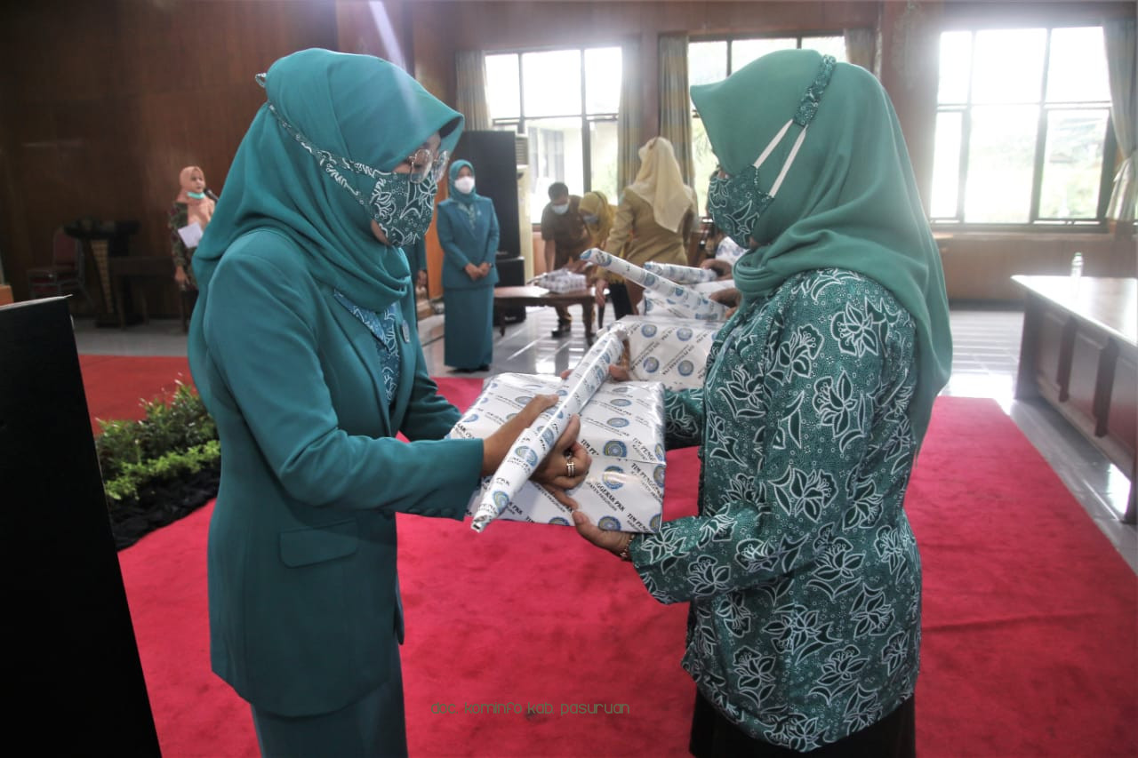 Ketua TP PKK Kabupaten Pasuruan, Ny Lulis Irsyad Yusuf Canangkan Kesatuan Gerak PKK KB-Kesehatan Sepanjang 2020