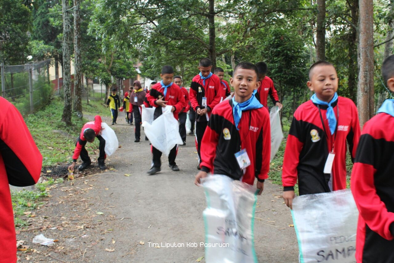 Targetkan SMPN 1 Pohjentrek, SMPN 1 Grati dan SMPN 2 Bangil Raih Adiwiyata Mandiri