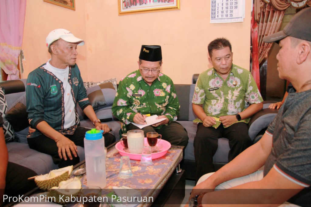 Pj Bupati Pasuruan, Andriyanto : Terima Kasih Semua Pihak Yang Telah Membantu Evakuasi Korban Jatuhnya Pesawat TNI AU di Desa Keduwung, Puspo