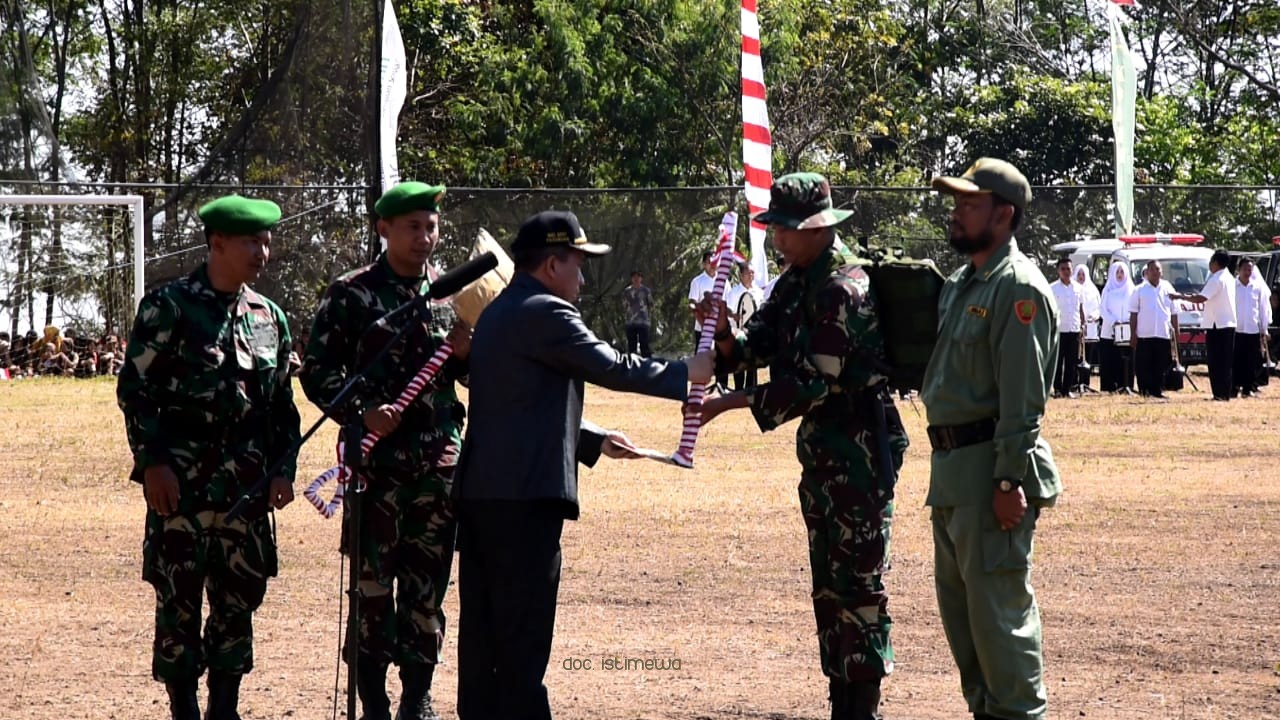 Wabup Mujib Imron Buka TMMD ke 106