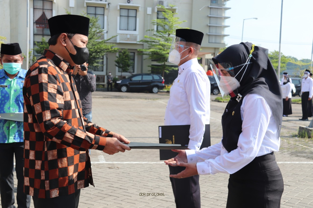 346 PPPK Pemkab Pasuruan Mulai Terima Gaji Baru. Bupati Irsyad Yusuf Minta Agar Jujur, Inovatif dan Berprestasi 