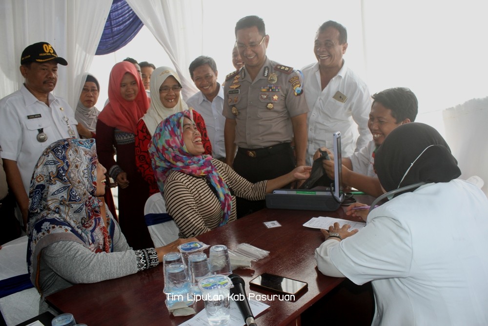 Ratusan Warga Sekitar Tol Paspro Ikuti Pengobatan Gratis