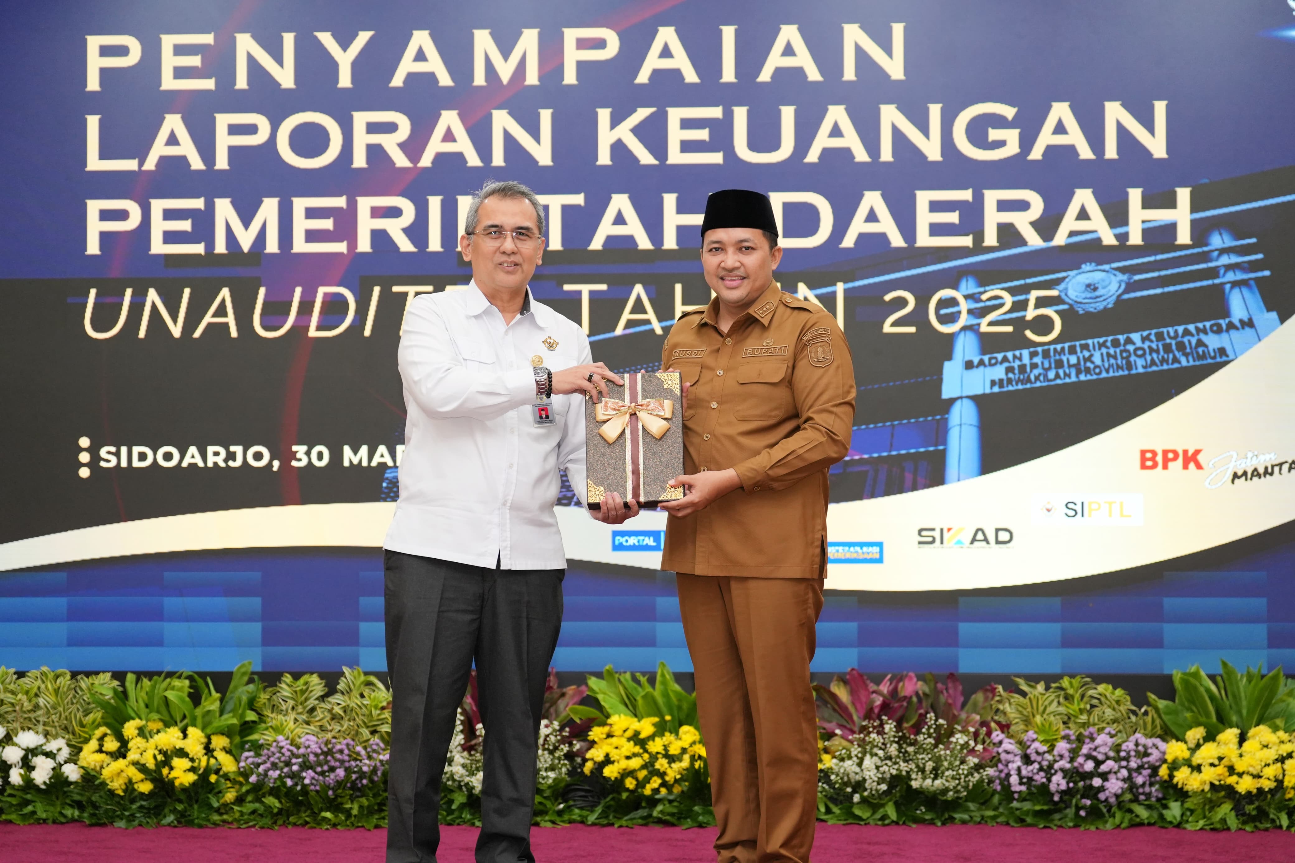 Sampul untuk Penyampaian LKPD unaudited Pemerintah Provinsi dan Kabupaten/Kota di Wilayah Jawa timur Tahun Anggaran 2025