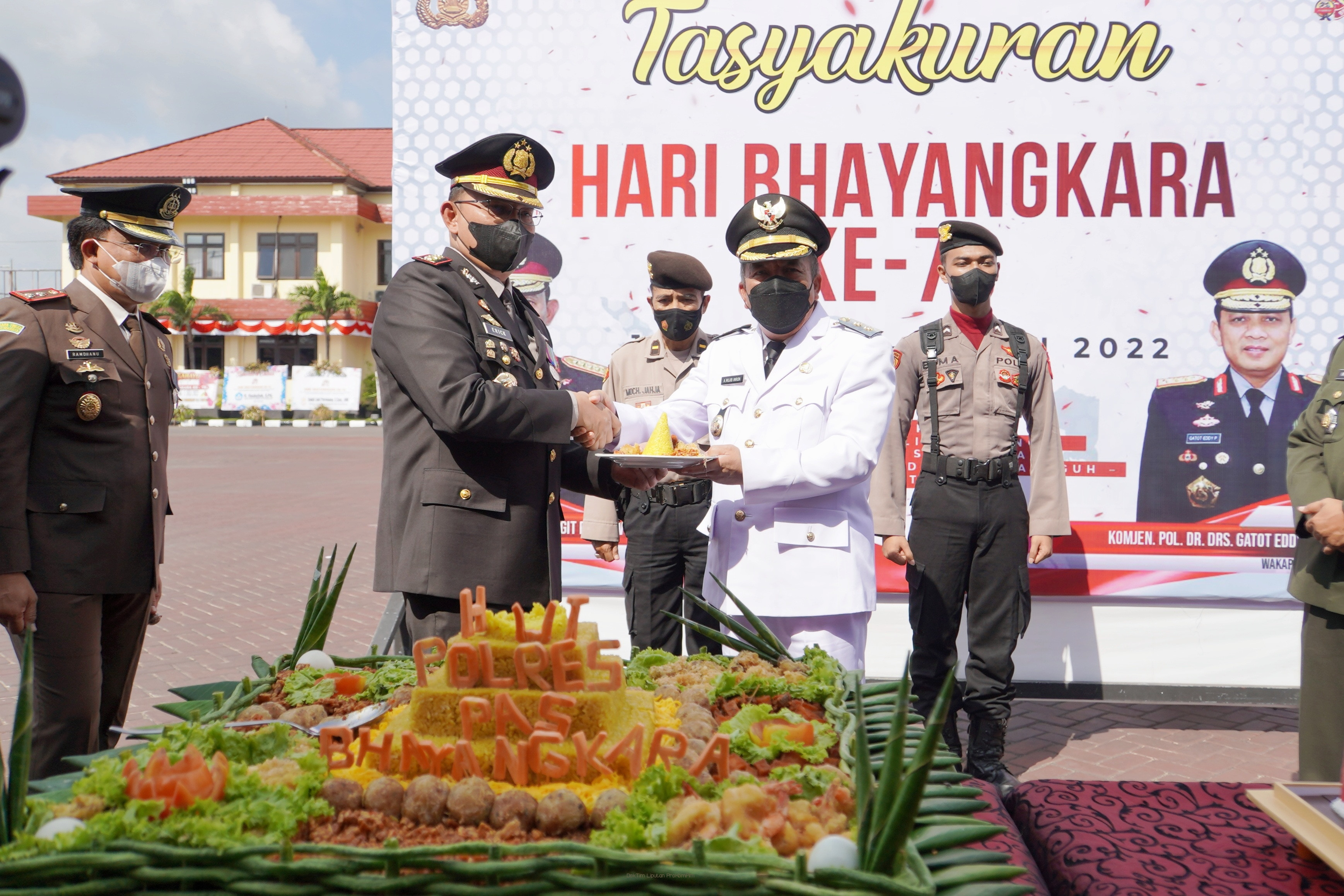 Wujud Sinergi Kolaborasi Solid, Pemkab Pasuruan Berpartisipasi Aktif Dalam Seremonial  HUT Bhayangkara ke-76